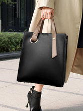 Lydia - Élégante minimaliste